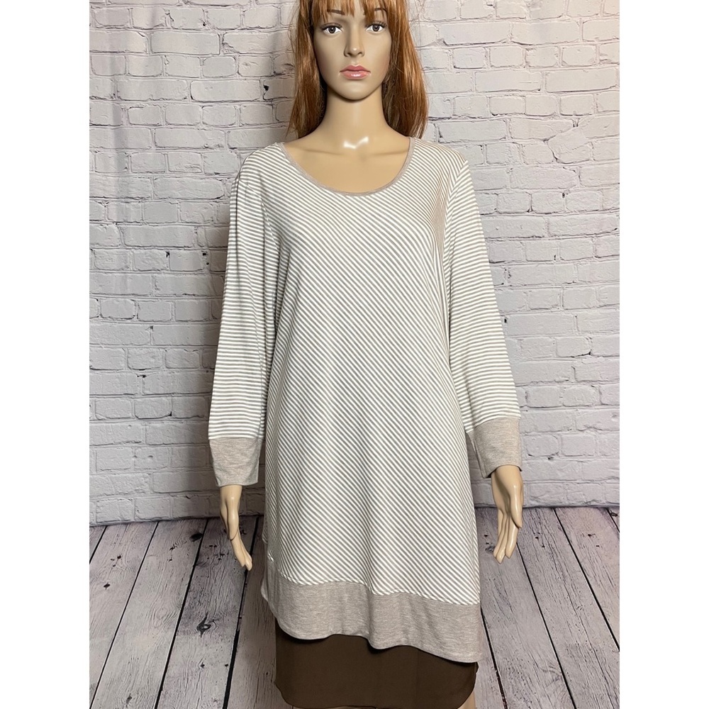 NWT New Chico's Zenergy Asymmetrical Tunic Size 3 US XL - Picture 2 of 10
